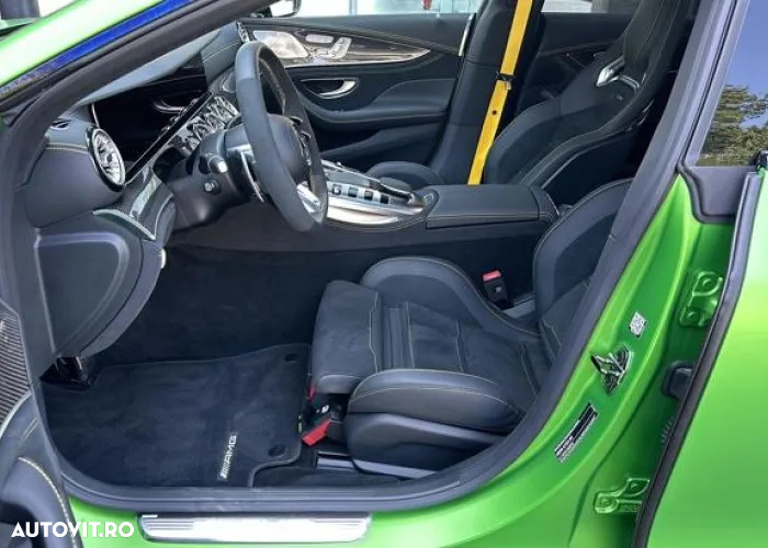 Mercedes-Benz AMG GT 53 4MATIC+ MHEV - 11
