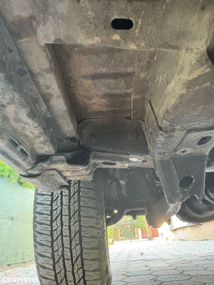 Jeep Grand Cherokee 4.7 Overland - 17