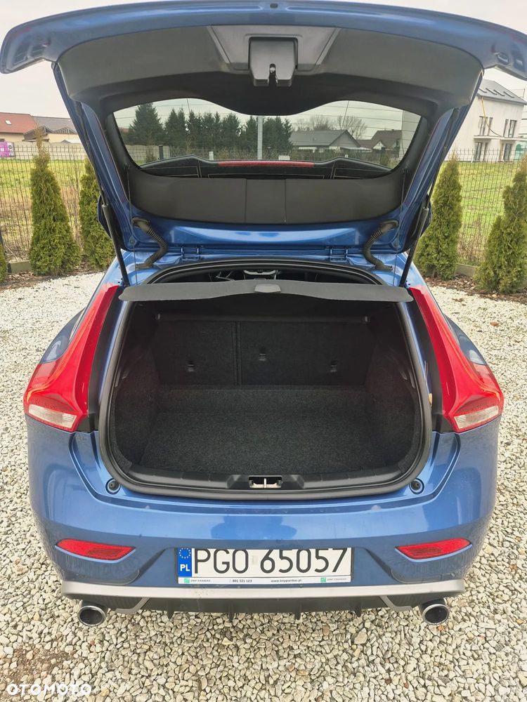Volvo V40 T2 Geartronic RDesign - 25