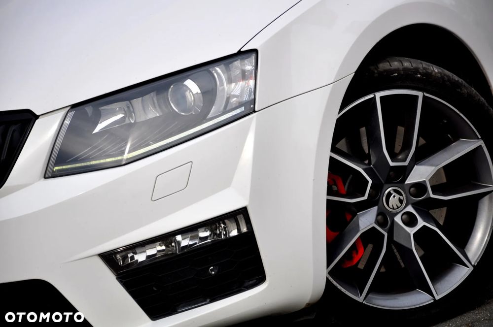 Skoda Octavia 2.0 TDI (Green tec) DSG RS - 6