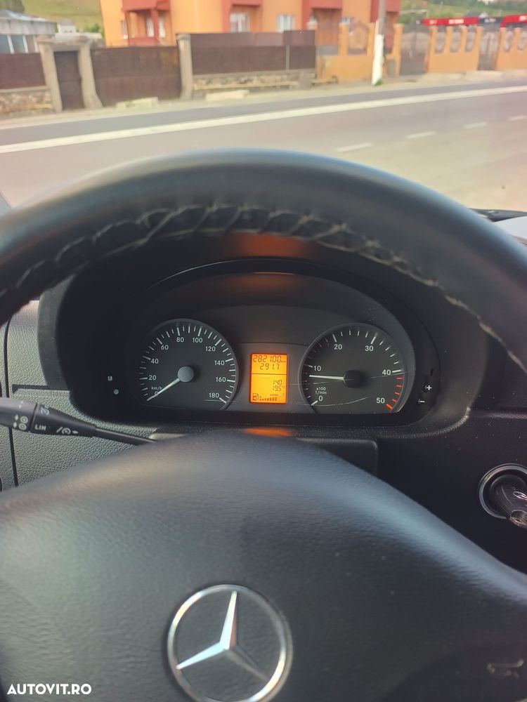 Mercedes-Benz Sprinter - 11