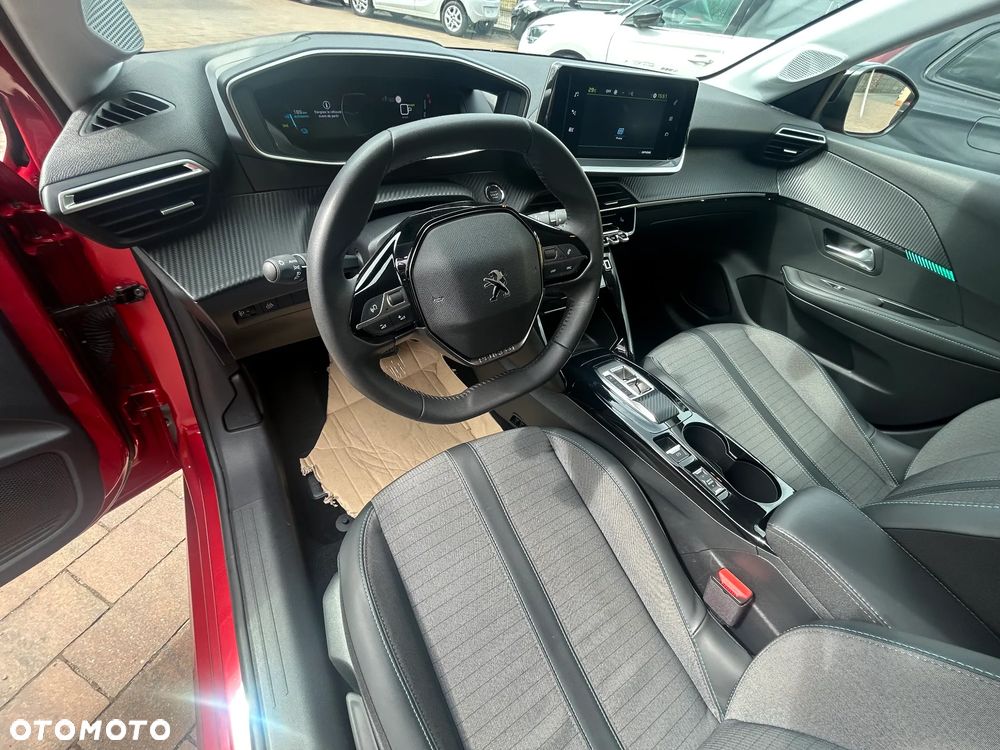 Peugeot 208 Elektromotor 136 Allure+ - 13