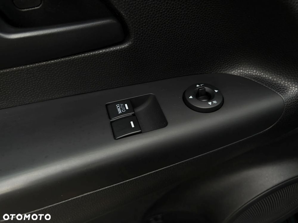 Kia Venga 1.6 CVVT Automatik UEFA EURO 2016 - 31