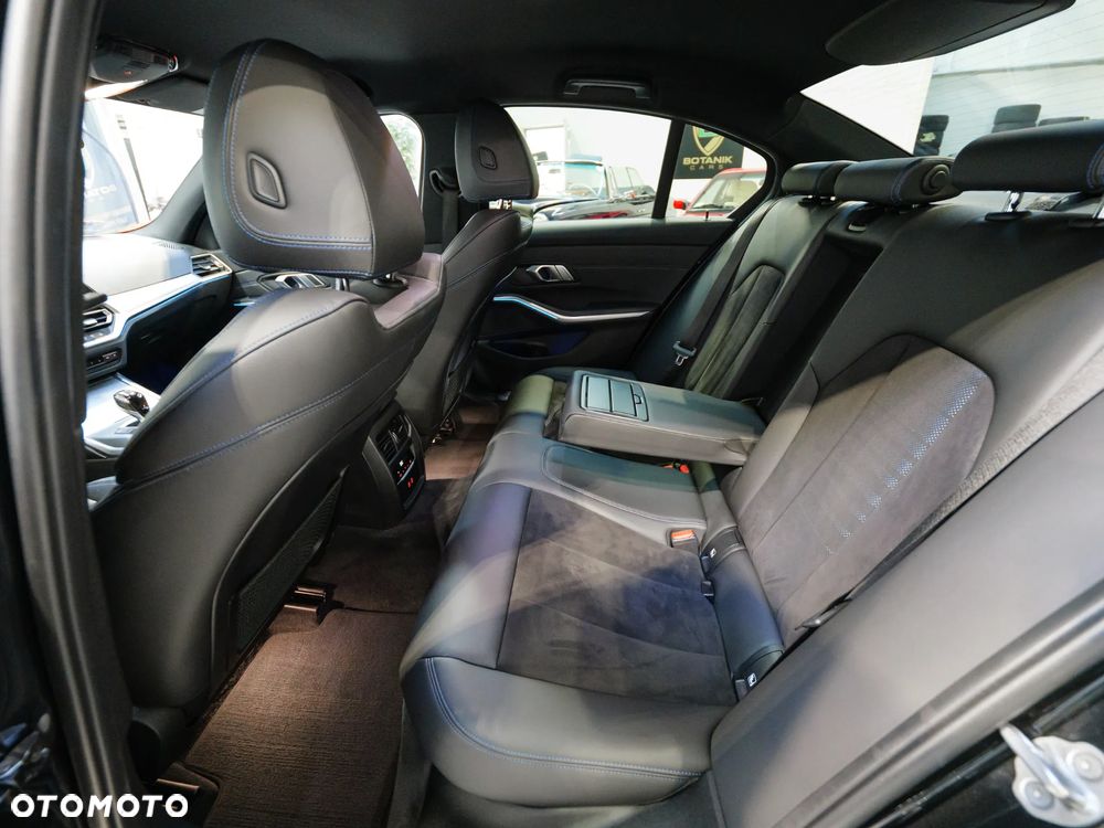 BMW Seria 3 320d xDrive M Sport sport - 20