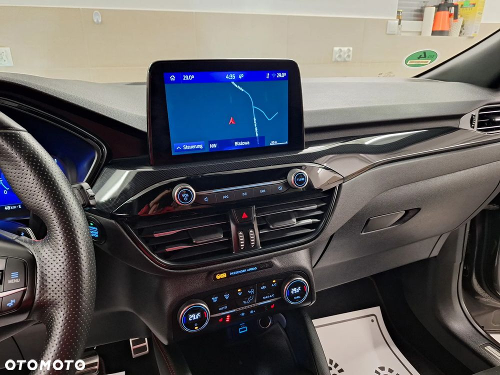 Ford Kuga 2.0 EcoBlue 4x4 ST-LINE X - 34