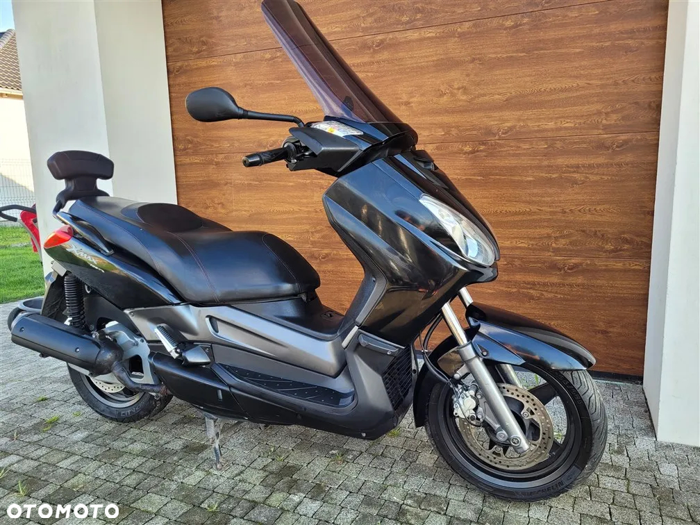 Yamaha X-max - 18