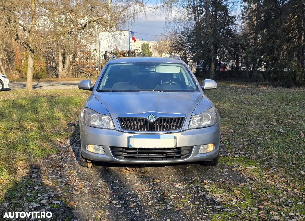 Skoda Octavia 1.6 TDI DPF Elegance - 8