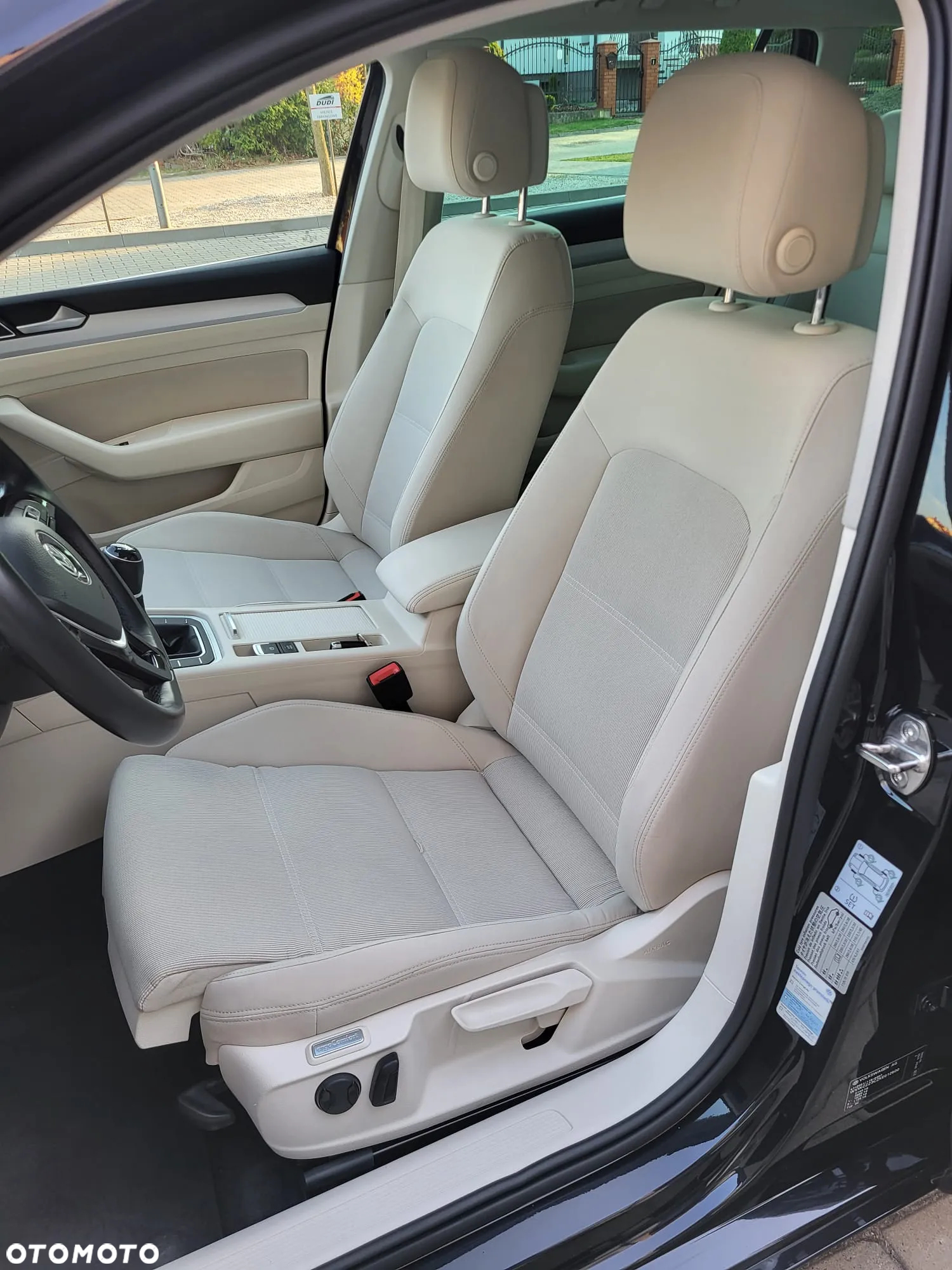 Volkswagen Passat 2.0 TDI BMT Comfortline - 14
