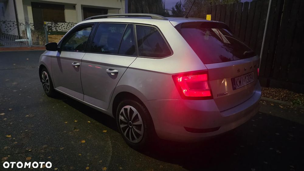 Skoda Fabia 2022 photo 4