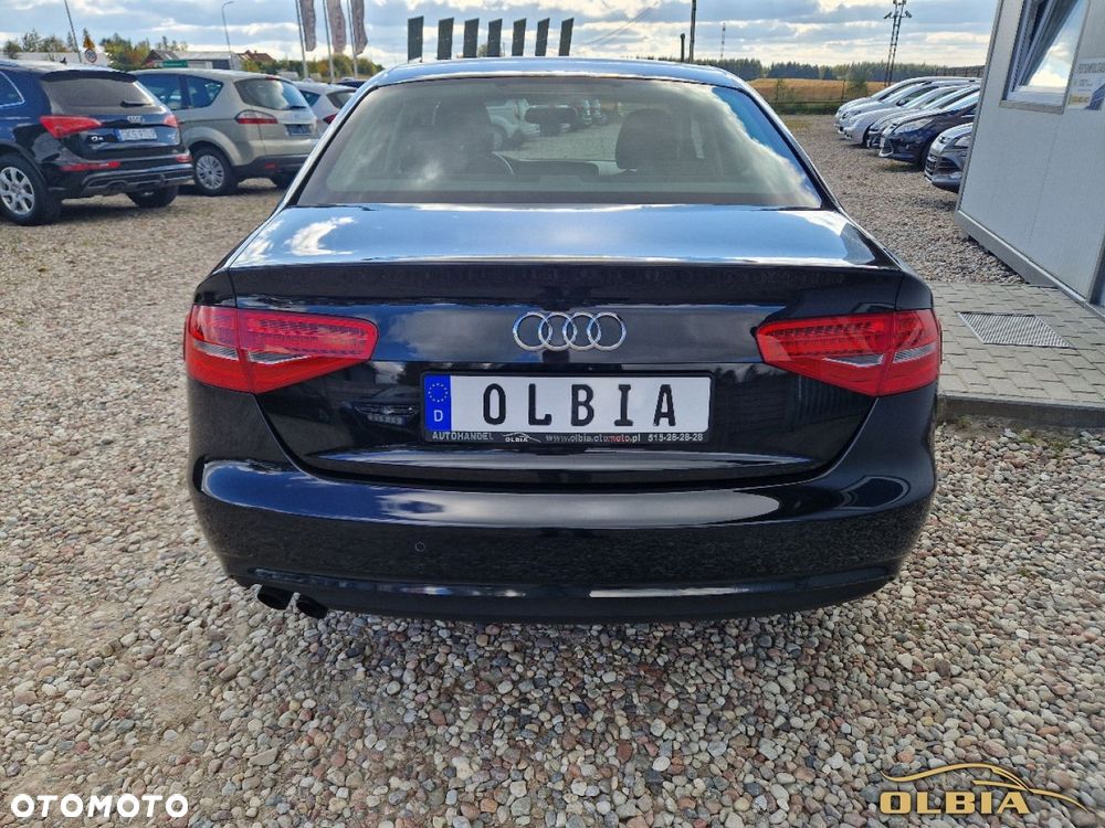 Audi A4 Limousine - 9