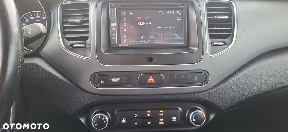 Kia Carens 1.7 CRDi Vision - 22