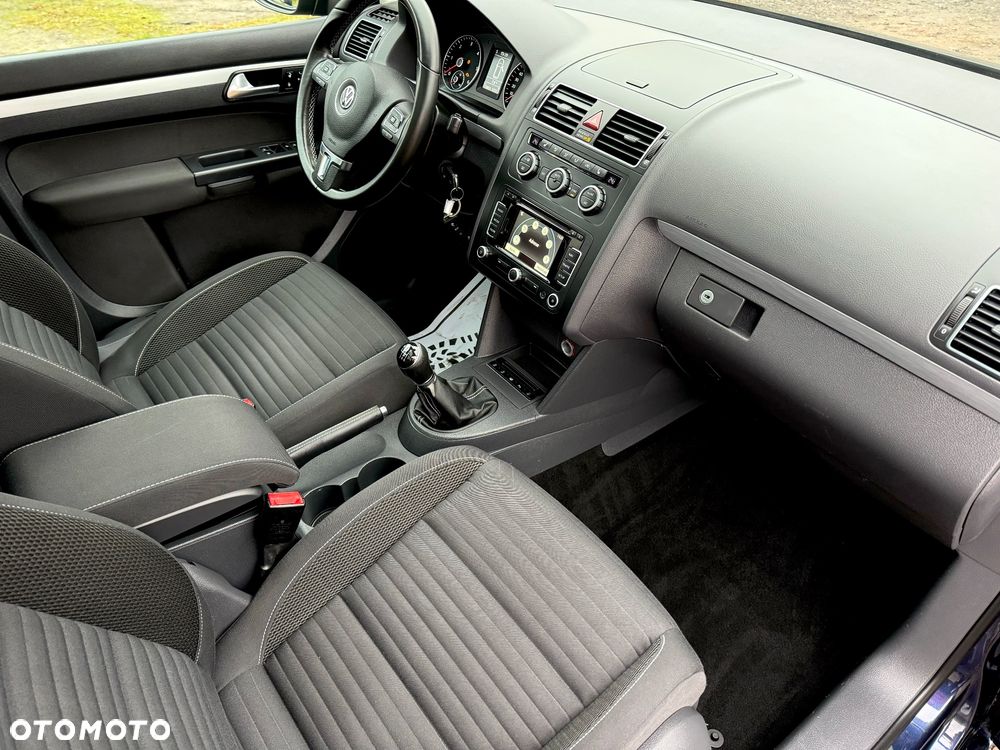 Volkswagen Touran 1.6 TDI DPF Cup - 11