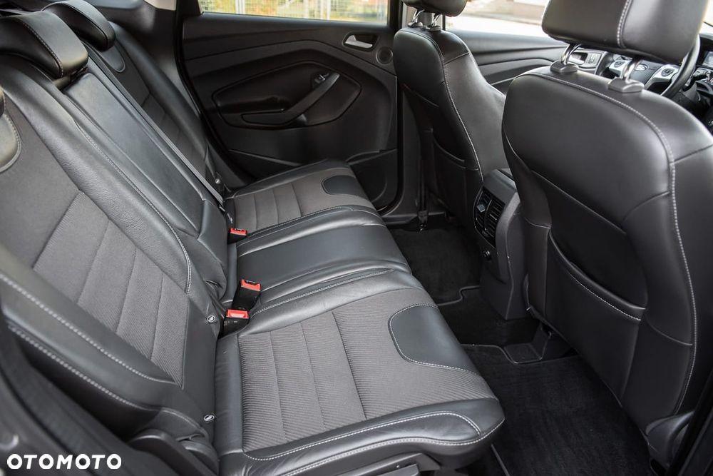 Ford Kuga 2.0 TDCi 4x4 Titanium - 18