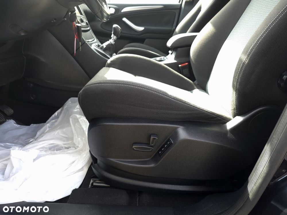 Ford S-Max 2.0 TDCi Trend - 16
