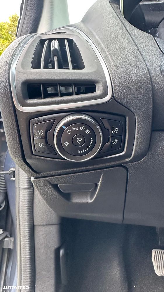 Ford Focus - 20