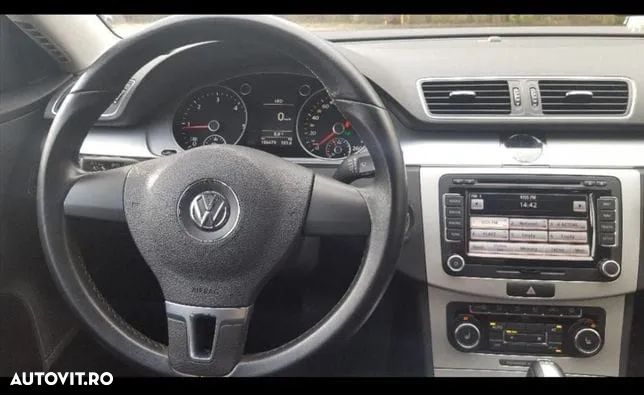 Volkswagen Passat Variant 2.0 TDI BlueMotion Technology DSG Comfortline - 9