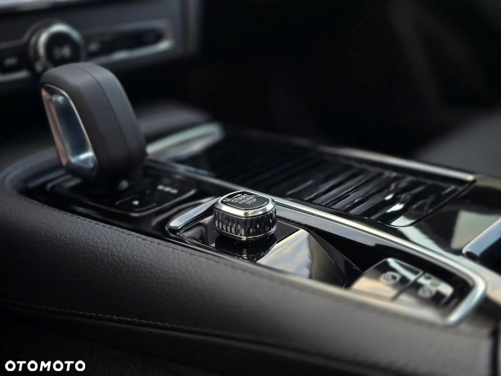 Volvo V90 T6 Recharge AWD Geartronic Inscription Expression - 26