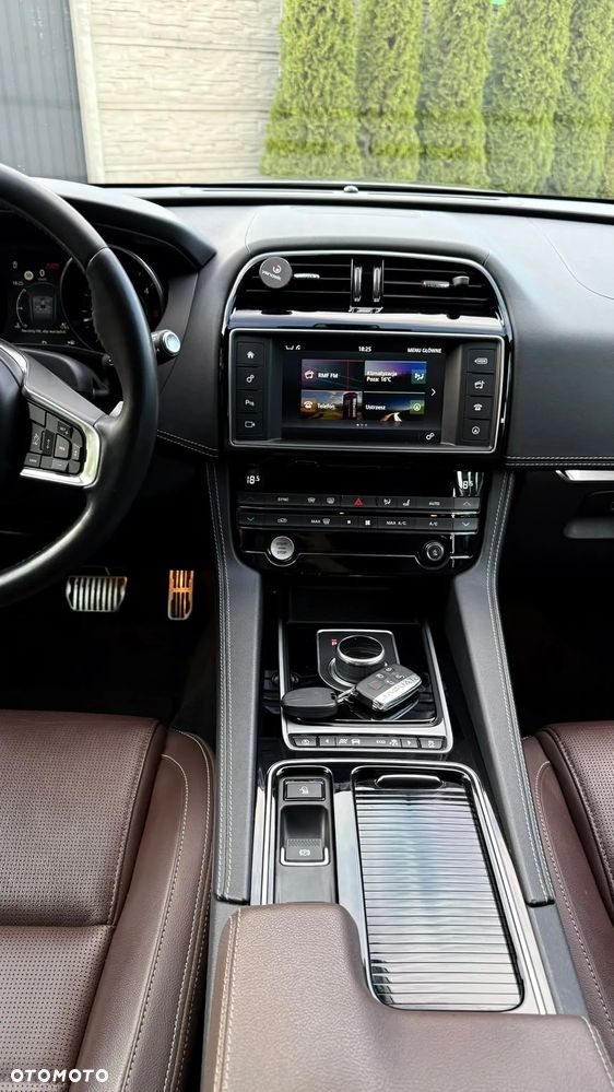 Jaguar F-Pace 3.0 TDV6 AWD S - 5