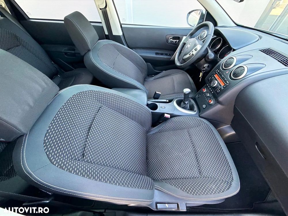 Nissan Qashqai+2 - 22