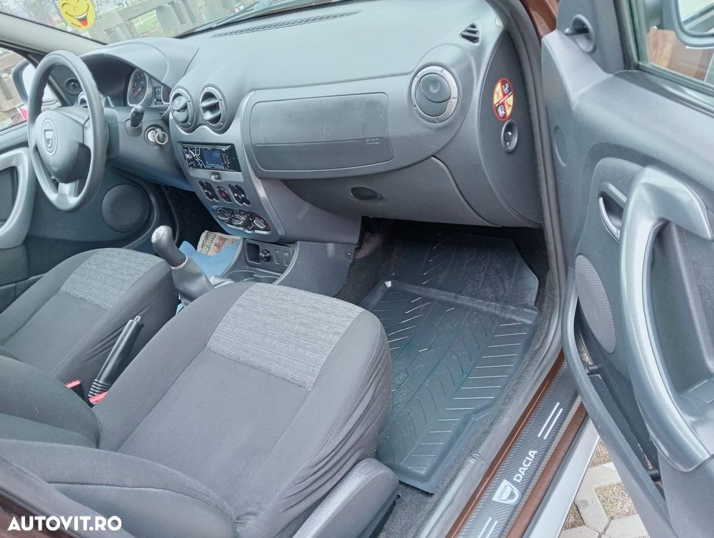 Dacia Duster 1.6 16V 105 4x2 Essentiel - 10