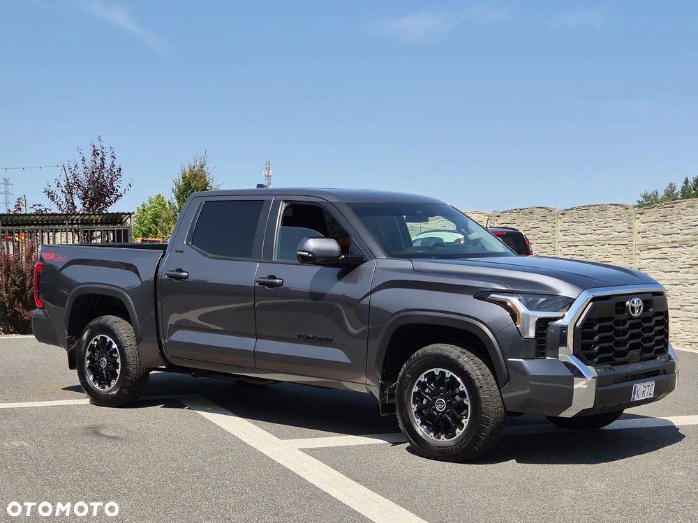 Toyota Tundra - 3