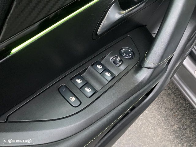 Peugeot 2008 1.2 PureTech GT Line - 38