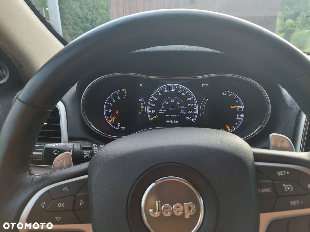 Jeep Grand Cherokee - 10