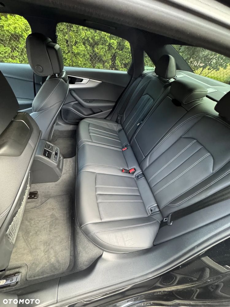 Audi A4 Limousine - 31