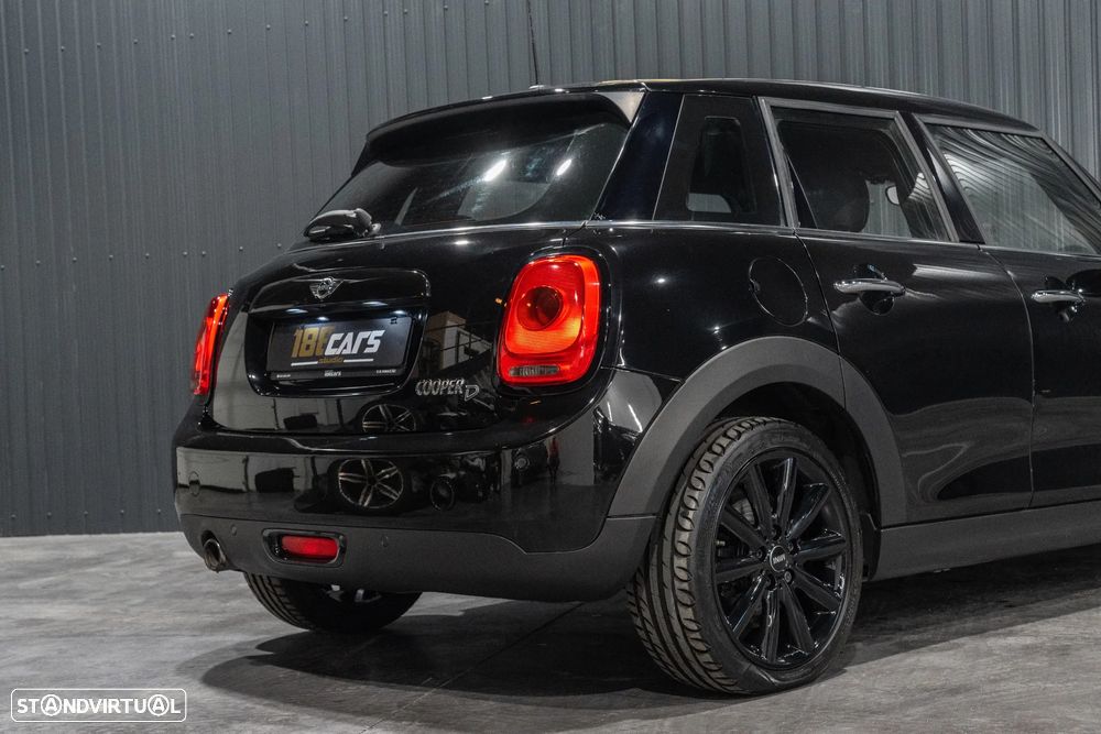 MINI 5 Portas Cooper D - 44