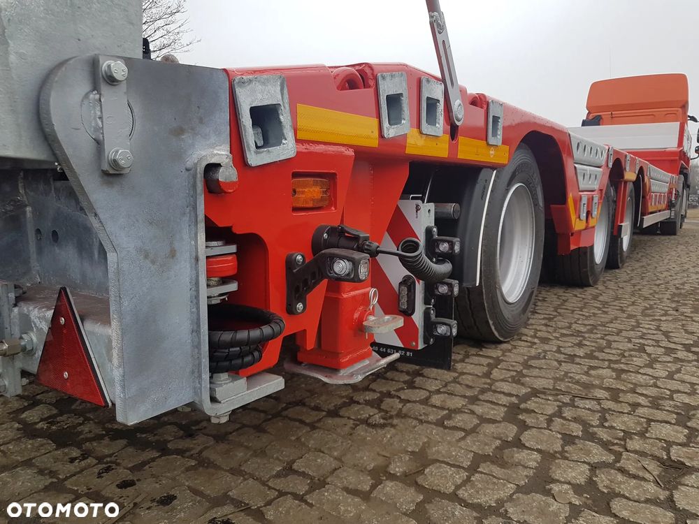 Bodex NN3 - Naczepa niskopodwoziowa 3 osiowa - 4