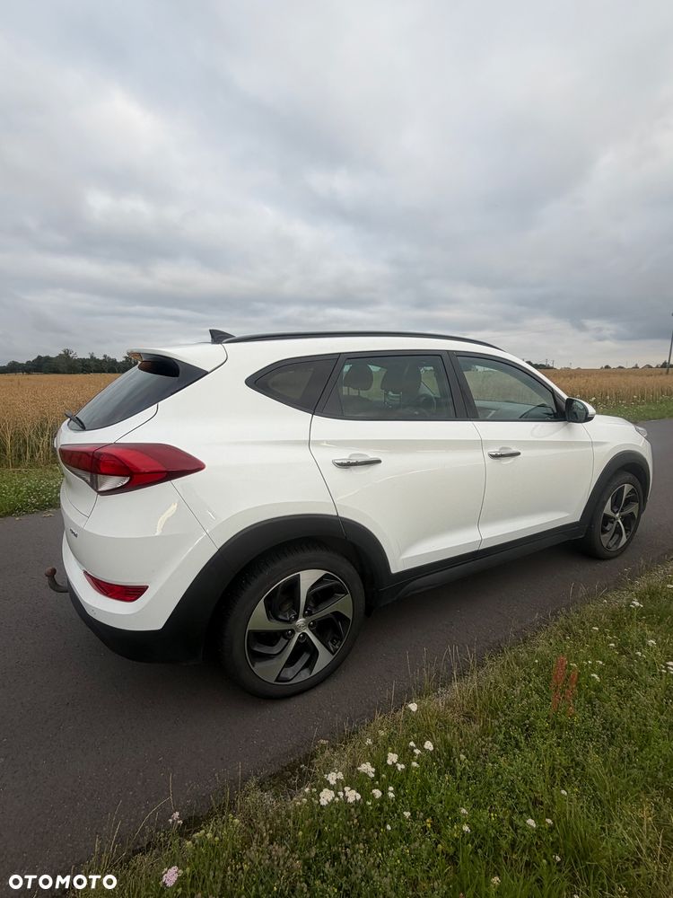 Hyundai Tucson 1.7 CRDI BlueDrive Style 2WD - 3