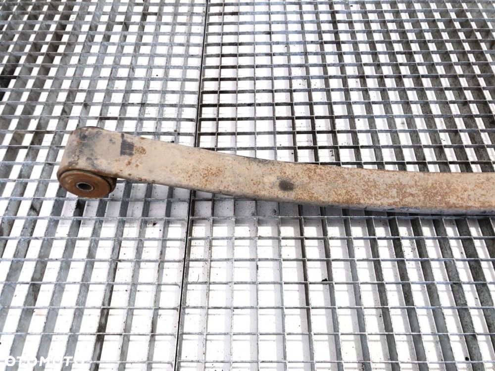 RESOR PRAWY TYŁ  IVECO DAILY VI Autobus 2014 - 2022 50C16 115 kW [156 KM] olej napędowy 2019 - - 2