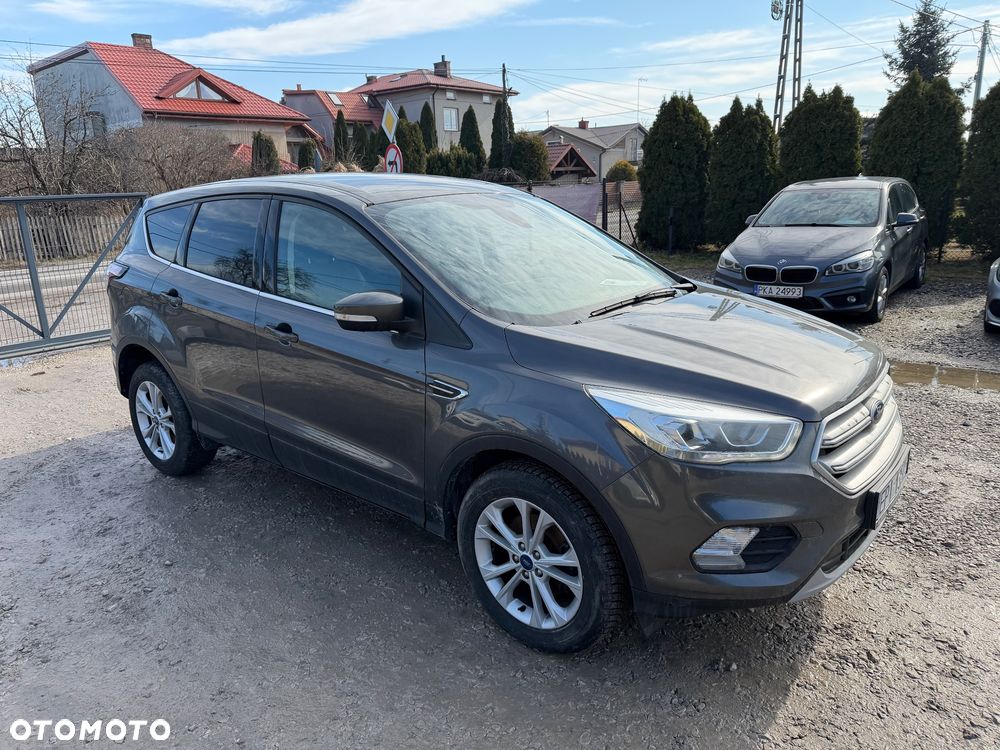 Ford Kuga 1.5 EcoBoost 2x4 Titanium - 18