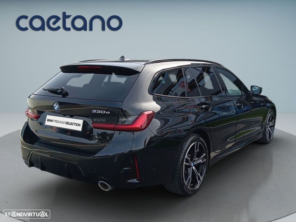 BMW 330 e Pack Desportivo M Auto - 8