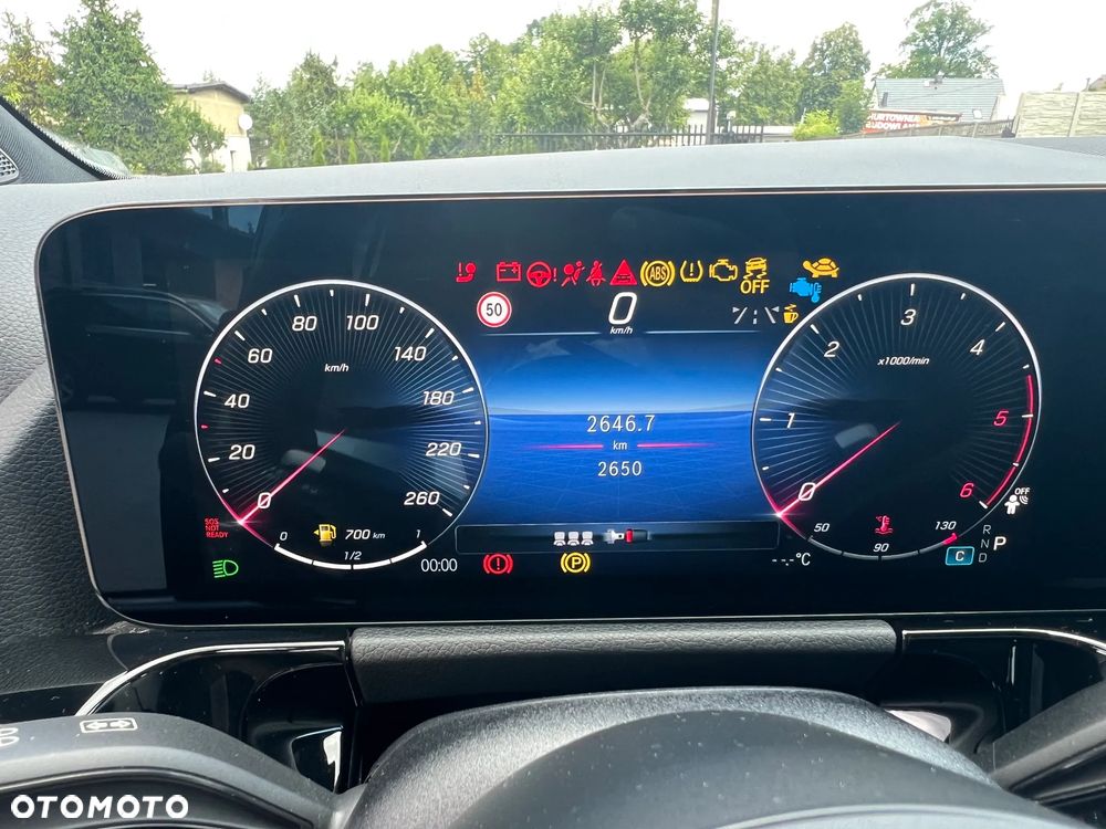 Mercedes-Benz GLA - 26