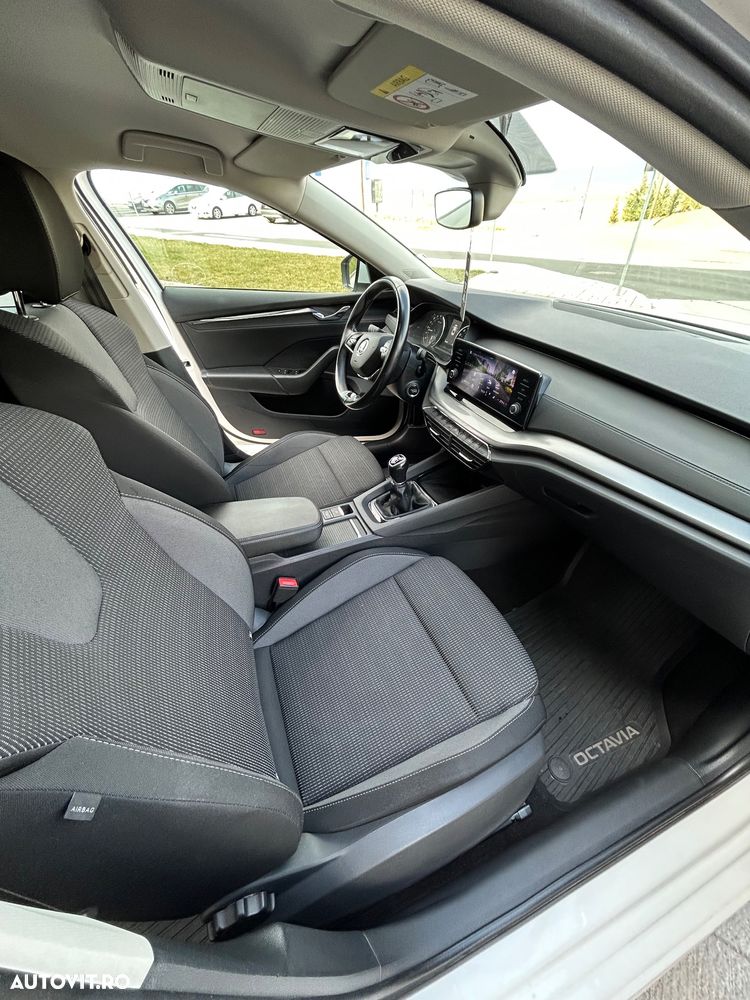 Skoda Octavia 2.0 TDI Ambition - 15