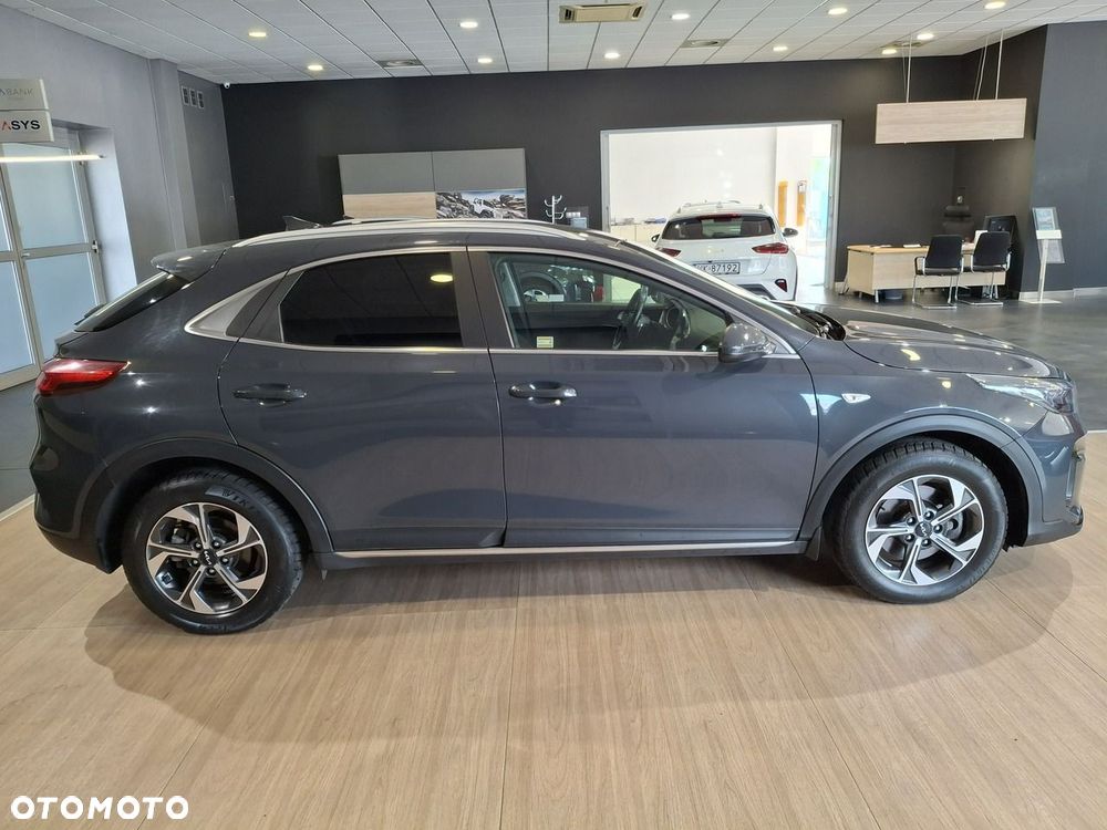 Kia XCeed 1.5 T-GDI M DCT - 4