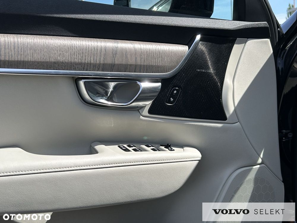Volvo V90 Cross Country - 13