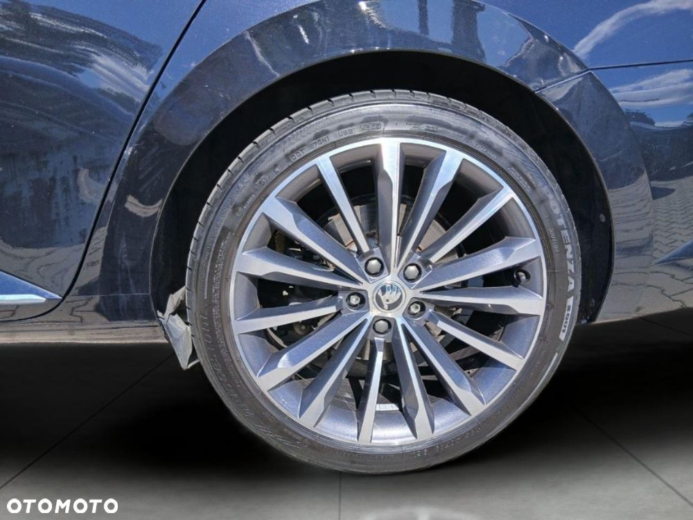 Skoda Superb 2.0 TDI SCR L&K DSG - 8
