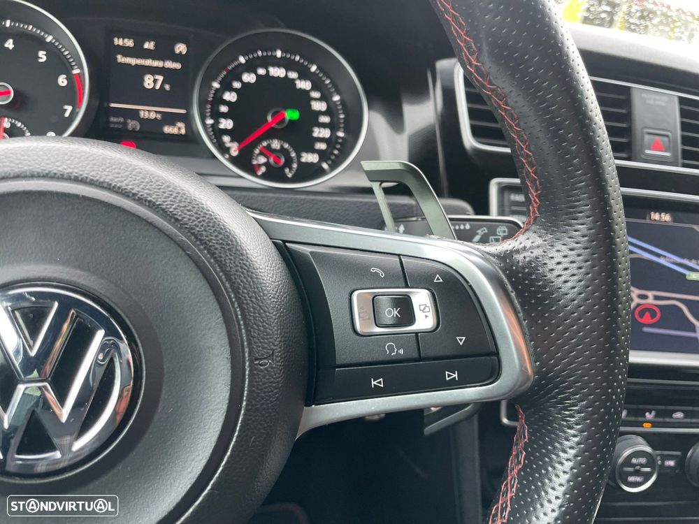 VW Golf 2.0 TSi GTi DSG Performance - 26