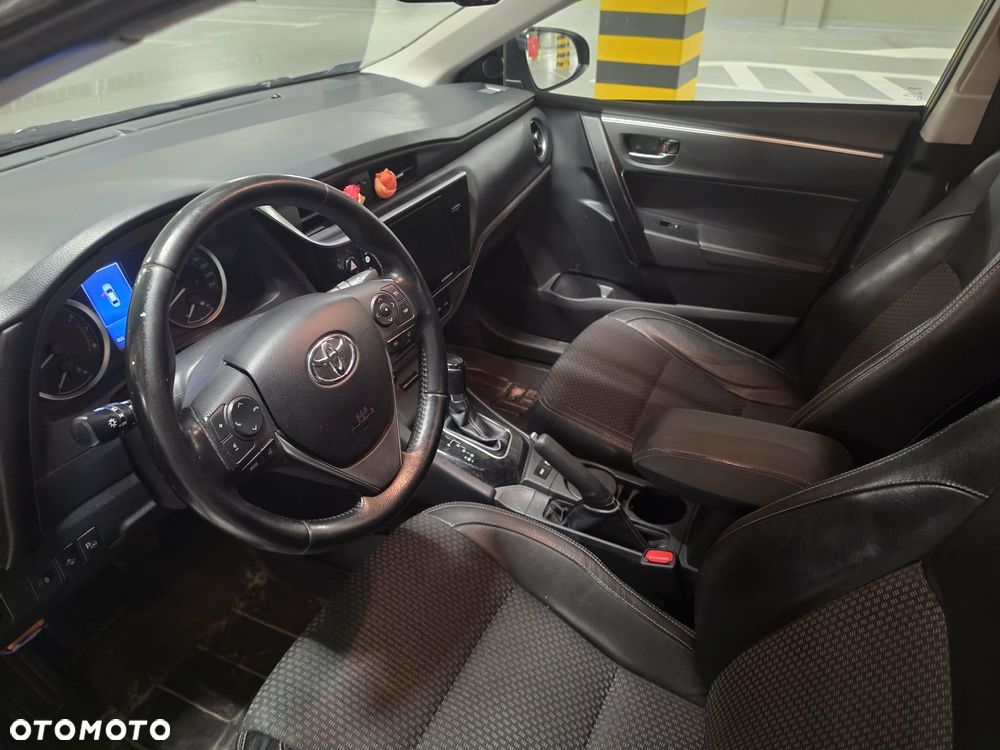 Toyota Corolla 1.6 Prestige MS EU6 - 9