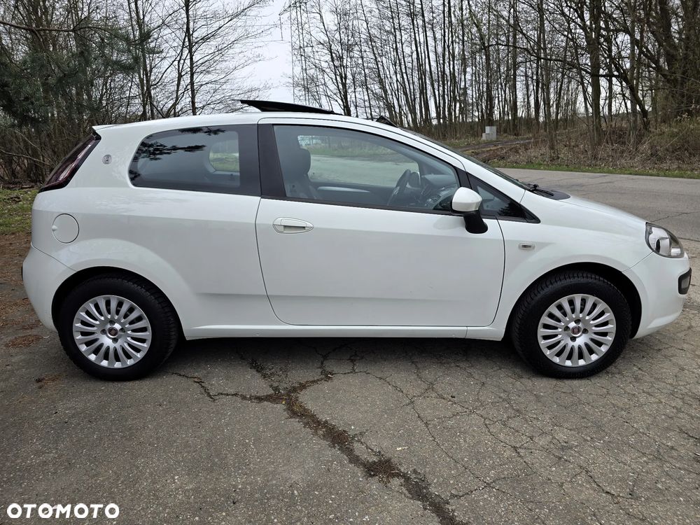 Fiat Punto Evo ver-1-4-16v-dynamic - 9