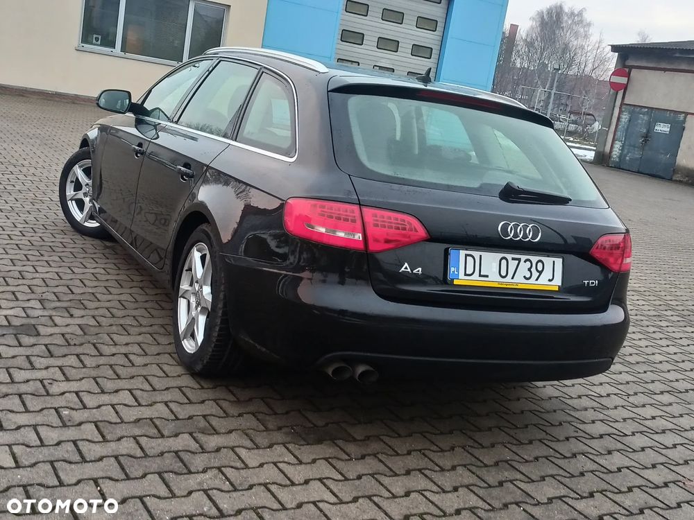 Audi A4 Avant 2.0 TDI DPF Ambiente - 6