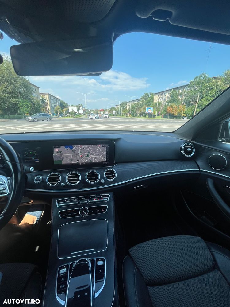 Mercedes-Benz E - 14