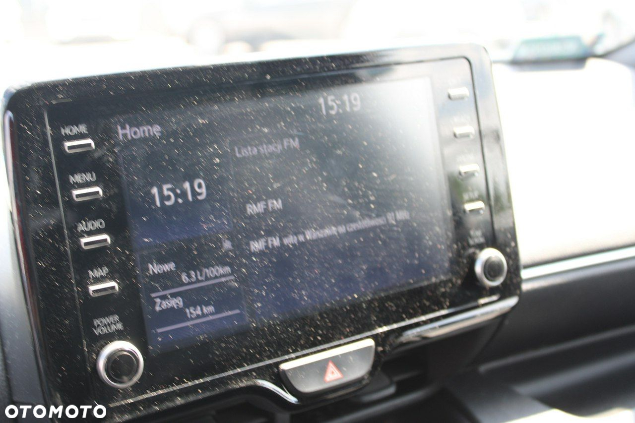 Toyota Yaris - 17