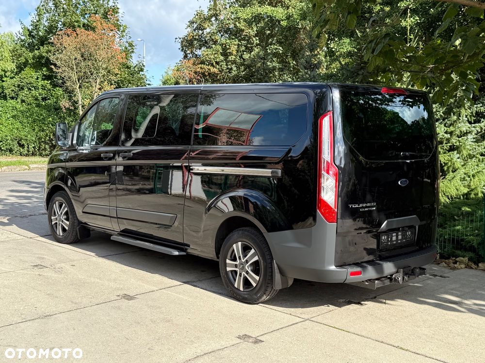 Ford Tourneo Custom - 5