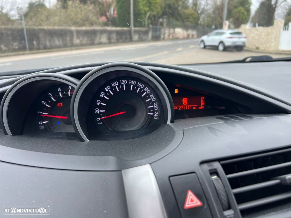 Toyota Verso 2.0 D-4D Comfort - 9