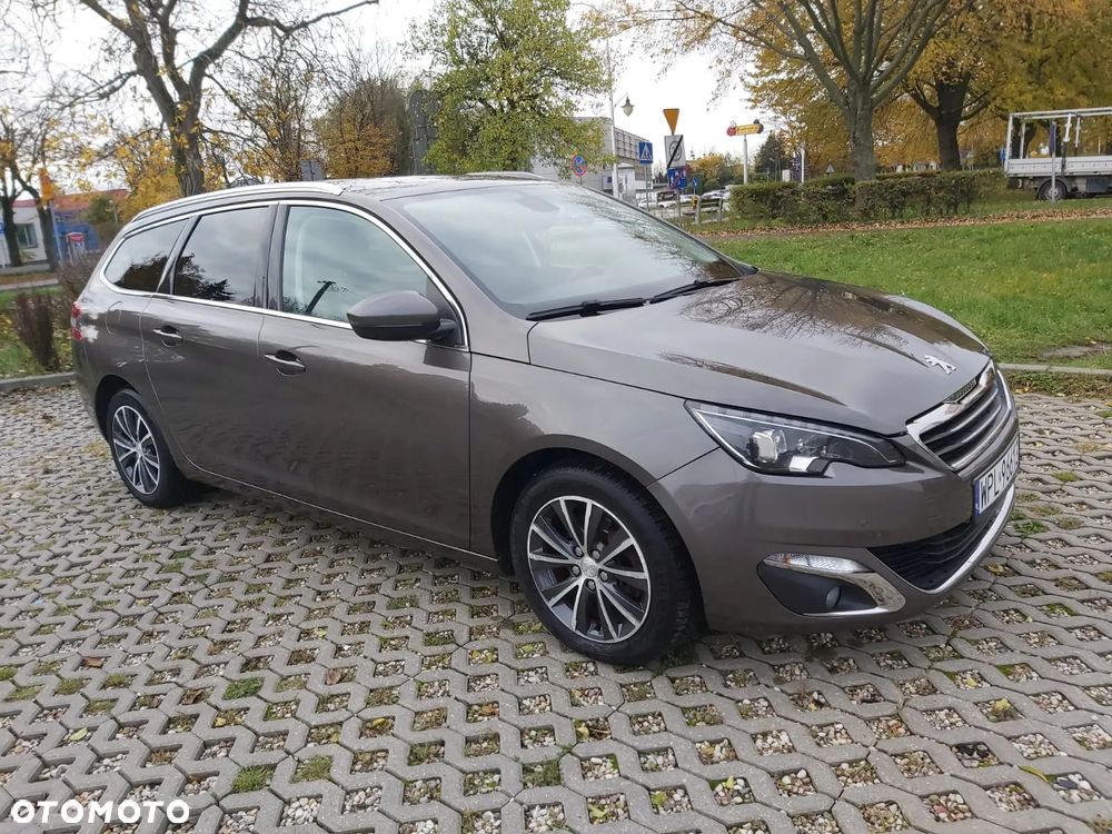 Peugeot 308 1.6 e-HDi Allure S&S - 8