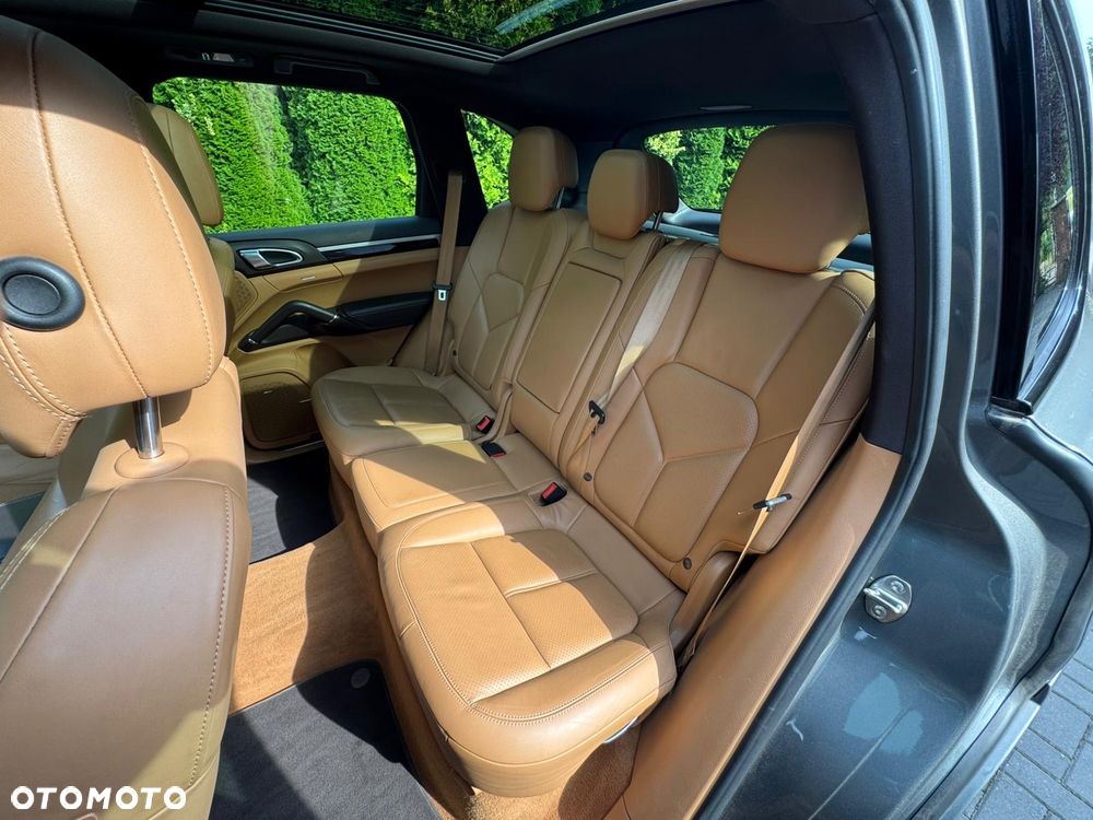 Porsche Cayenne S Diesel - 13