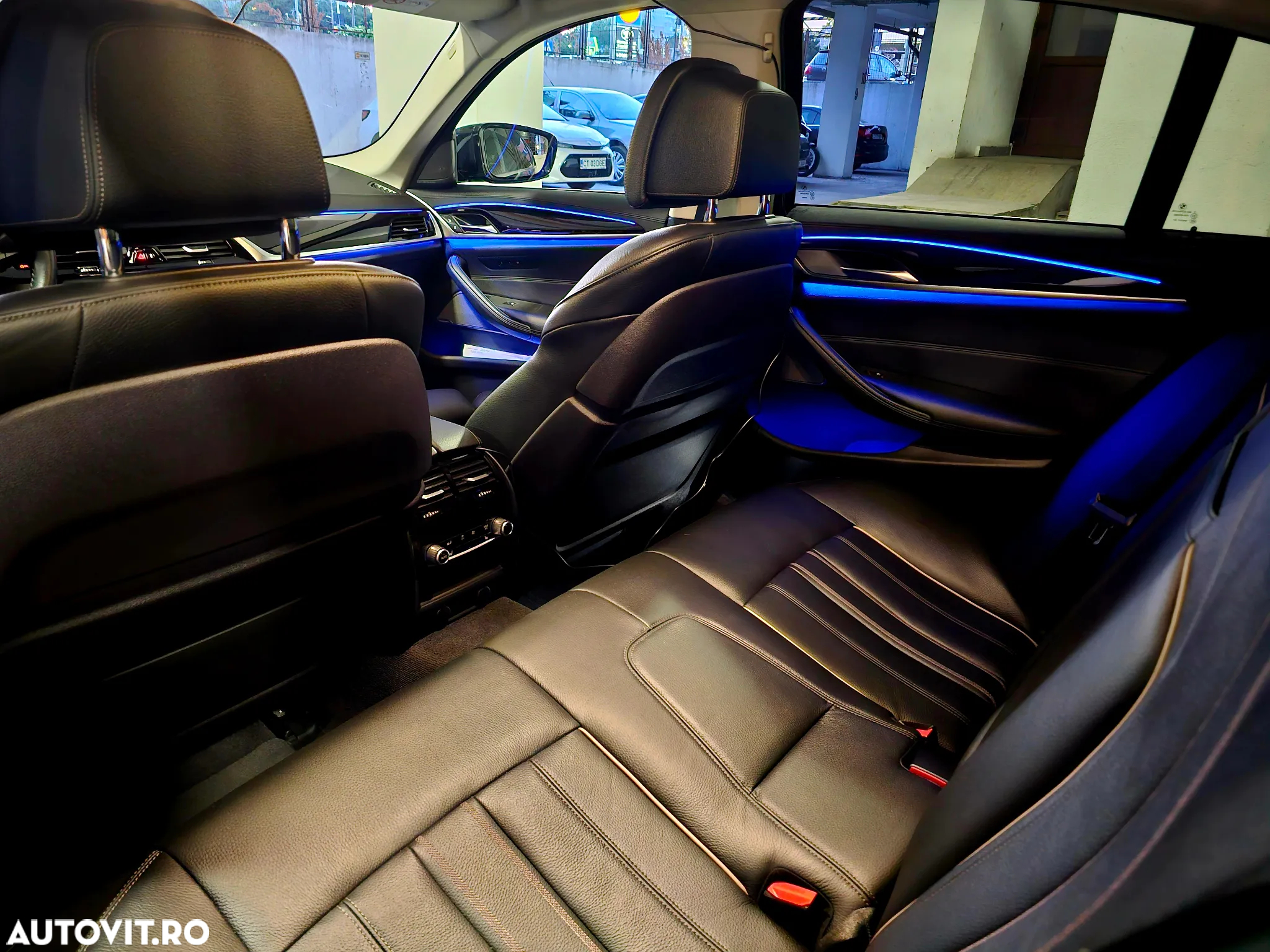 BMW Seria 5 520d xDrive Aut. Luxury Line - 29